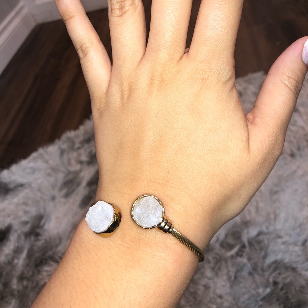 Stone cuff - Picture 3 of 3